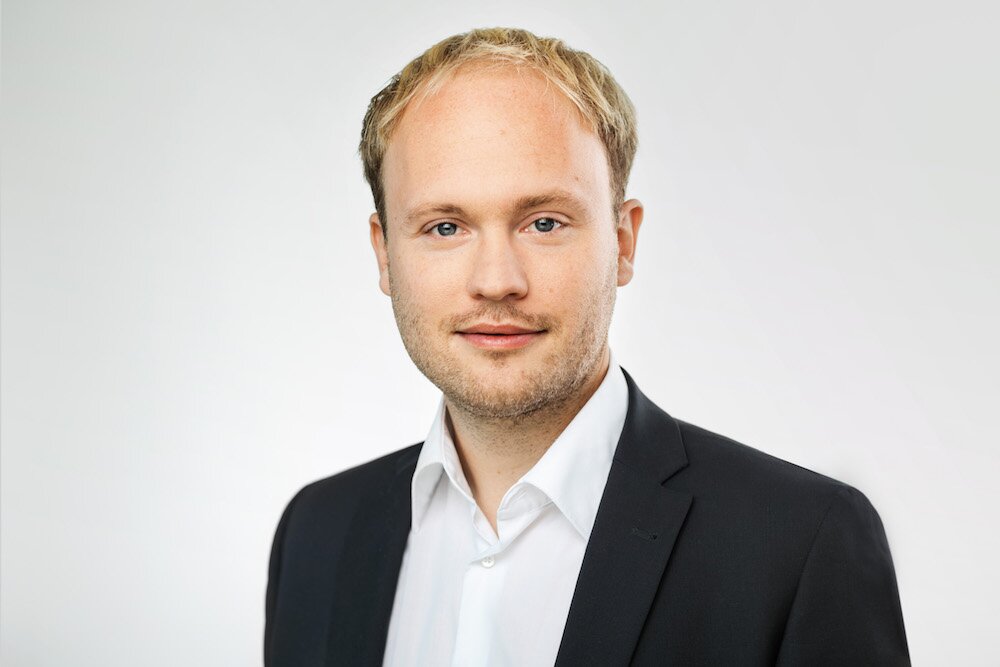 lux-future-lab-oliver-crosslend